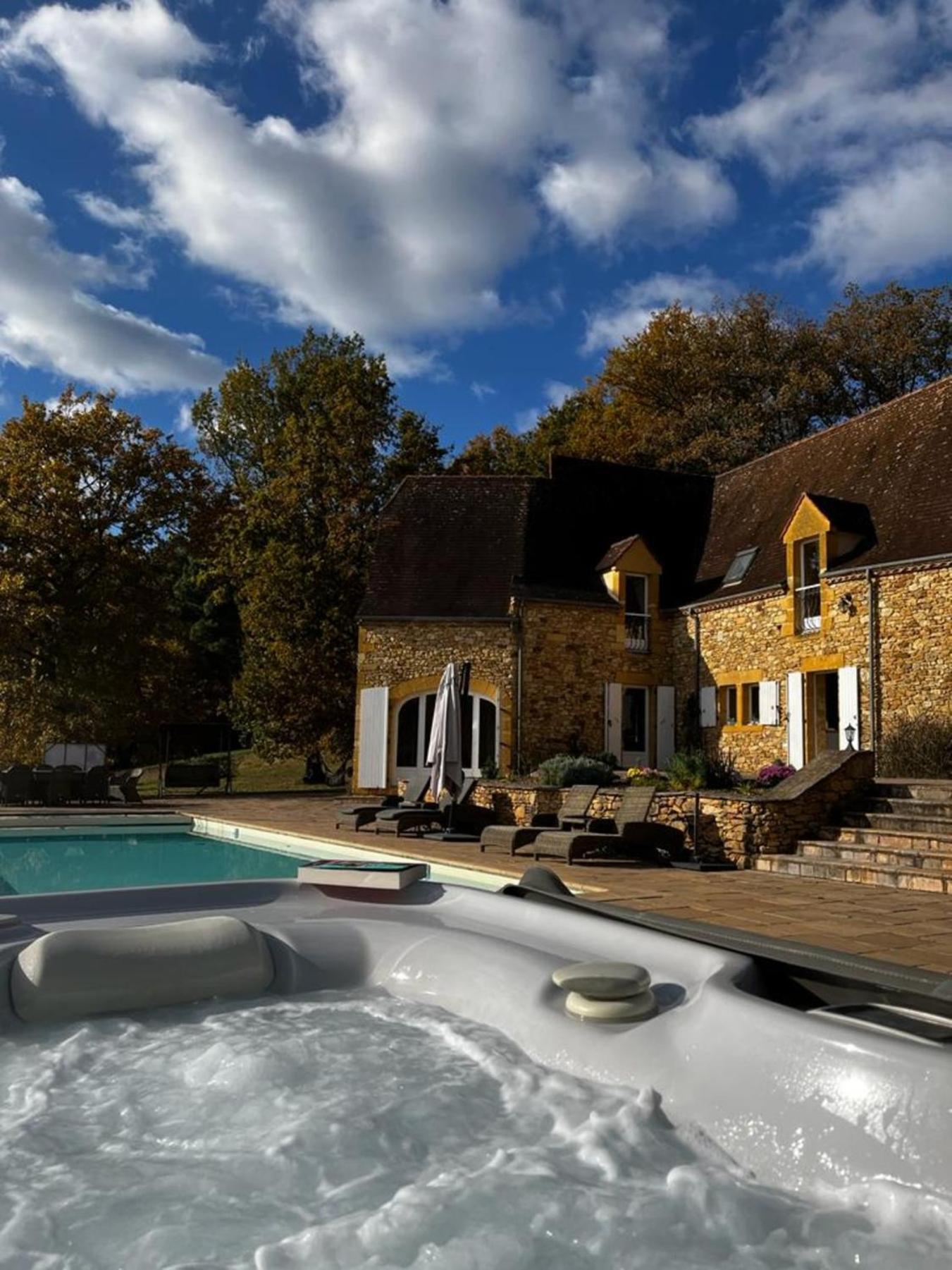 Luxury Chateau W. Pool & Hot Tub In Dordogne Beynac-et-Cazenac Exteriér fotografie